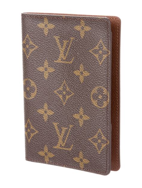 louis v passport holder.